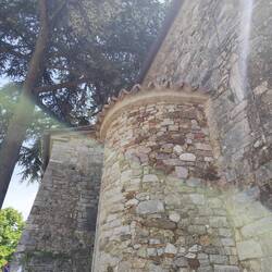 Pieve dei Santi Cosma E Damiano a San Gusme