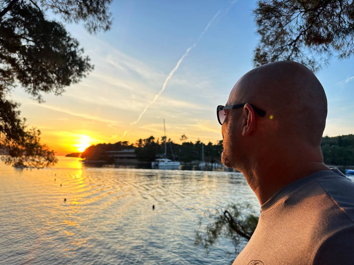 Der Sonnenuntergang fasziniert uns