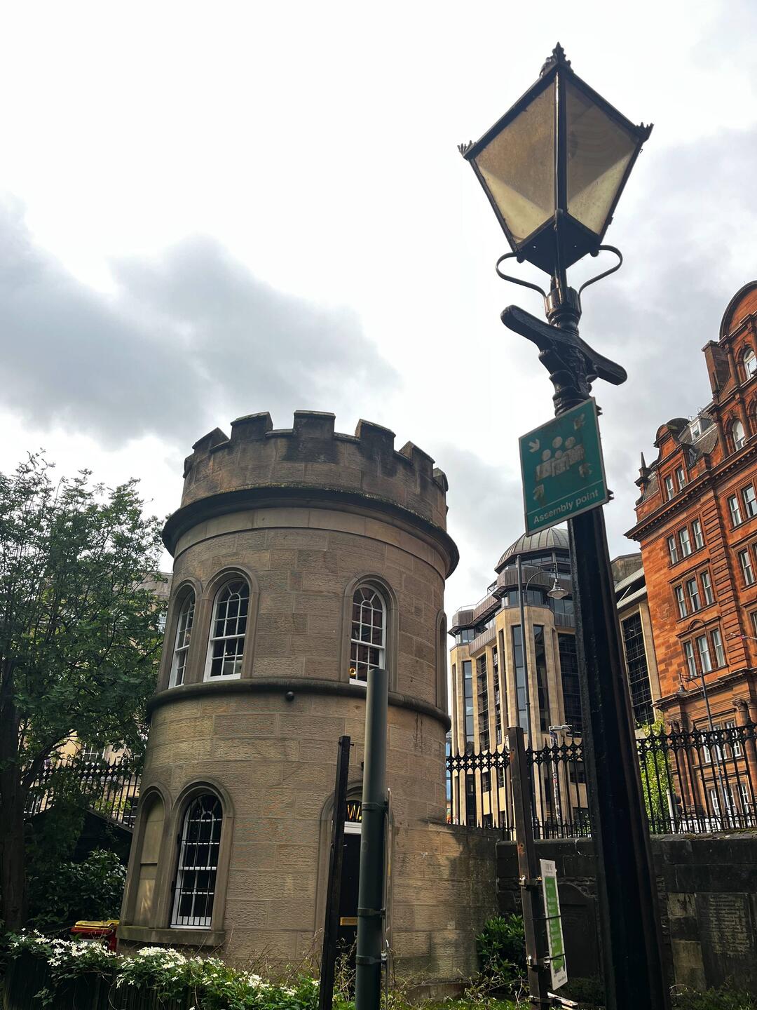 Watch tower to stop grave robbers