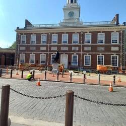 Hier wurde 1776 die Unabhängigkeitserklärung verlesen.