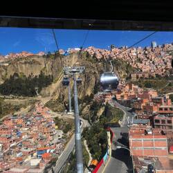 Schweizer Gondel von El Alto nach La Paz