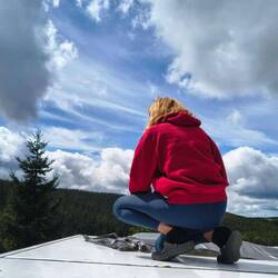 Bevor wir losfahren, muss die Plane runter