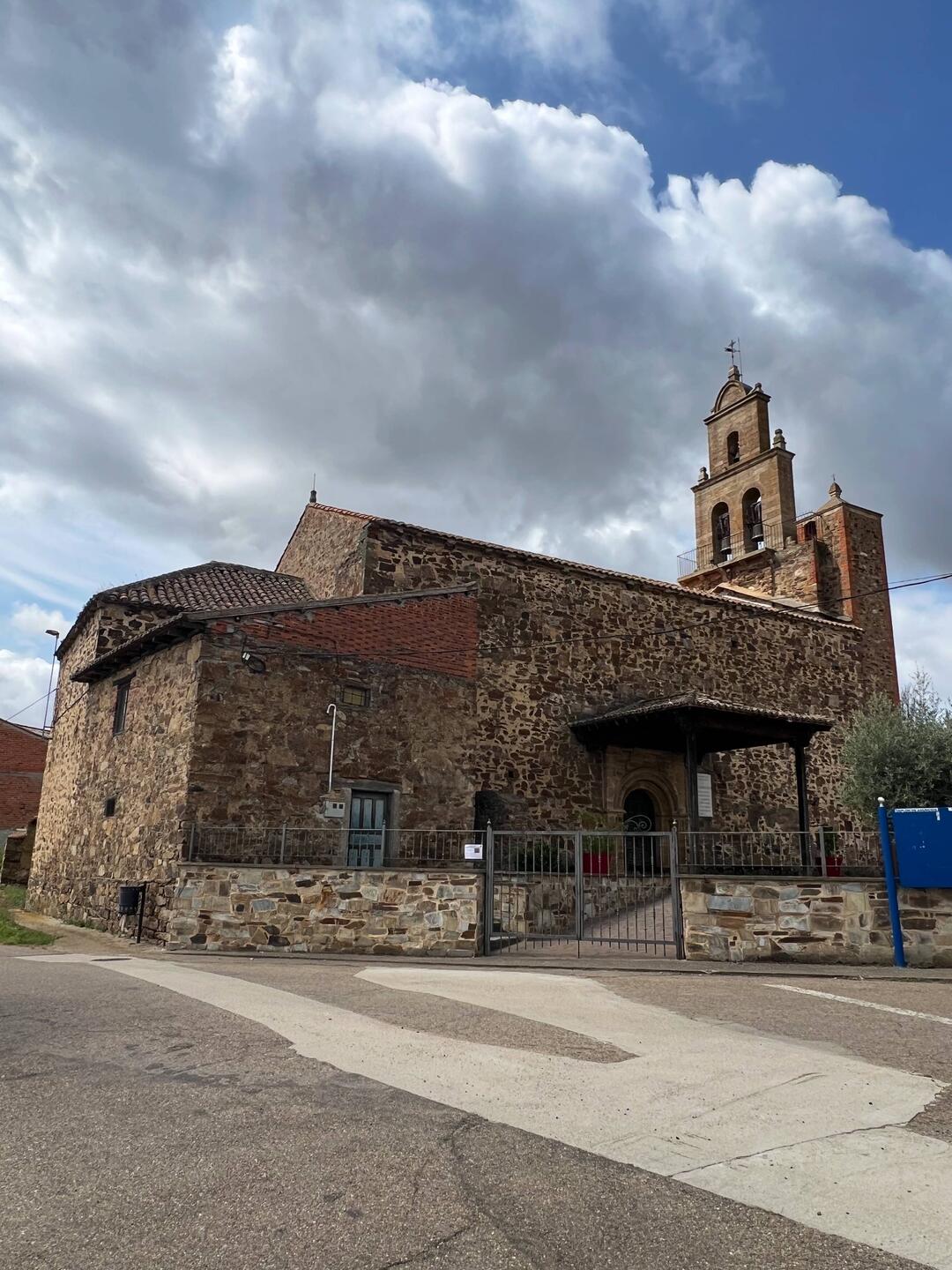 Iglesia de Santa Colombo de la Vega