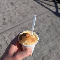 Queso Helado (Käse Eis), ist aber Kokoseis mit Zimt