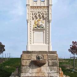 Königin Victoria Denkmal am Main (von André Mirau, denn wir haben den Foto-Moment verpasst:))