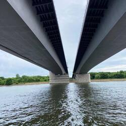 Schiersteiner Brücke über den Rhein bei Wiesbaden