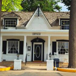 Parry Lodge, ehemals Hotel der Western-Schauspieler