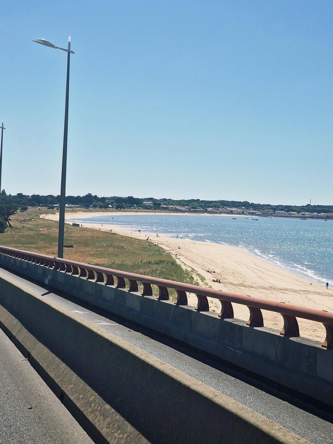 Die Brücke zur Insel....