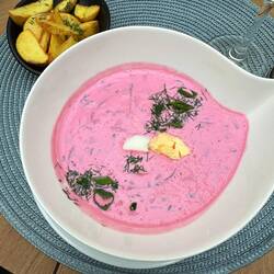 kalte rote Beete Suppe