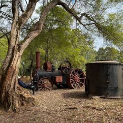 Lokomobile! Diese Dampfkraftwagen waren die Lkws der damaligen Zeit.