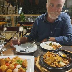 At last, some Chinese food. We've hardly seen an Asian restaurant all trip. It was delicious 😋