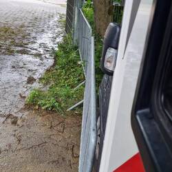 Unser WoMo ist Teil der Absperrung