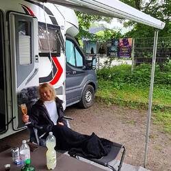 Zum Wohl, auf Eure Gesundheit