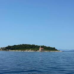 Ein letzter Blick zum Leuchtturm der Insel, an den gestern unsere Tour auf dem ACT endete