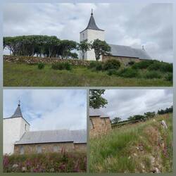 die Kirchen liegen alle wunderschön, immer in der Nähe von Meer oder Fjord