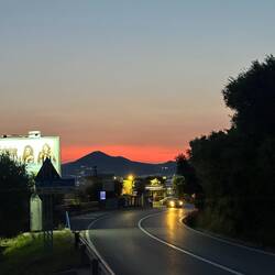 Jeden Abend verfärbt sich der Himmel rot