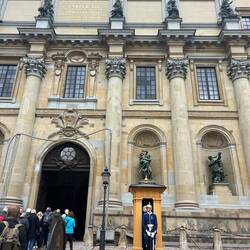 Swedish soldiers guard entrance to the Royal Palace