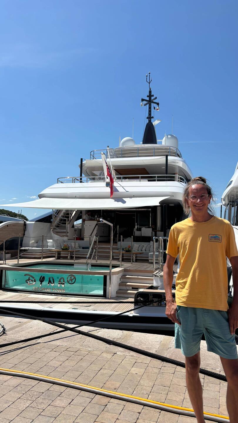 Ein Mann und (leider nicht s)ein Boot