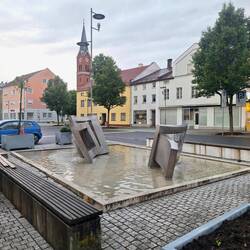 Marktplatz mit Brunnen