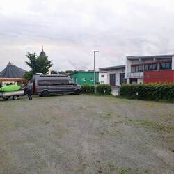 Unser Stellplatz gegenüber der Feuerwehr 🚒