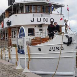 Wir fahren mit der Juno, nicht (wie gestern behauptet,) mit der Wilhelm Tham