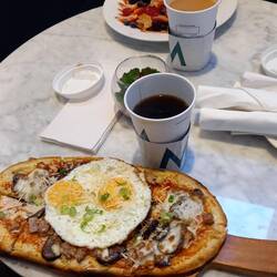 Dann ordentlich Frühstücken👍