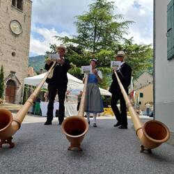 ze speelden "il y a longtemps que je t'aime..."