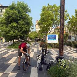 Nach 17 km in Nizza mal wieder einen Platten.