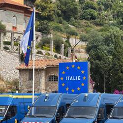 Ab hier sind wir für 1090 km in Italien Unterwegs. Insgesamt noch 1345 km.