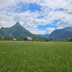 (that would be all the way up there on the left 😉)