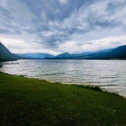 Noch dramatische Wolken am Himmel in Österreich