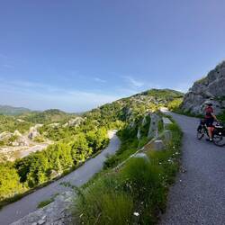 Diese Serpentinen ging's nach oben.