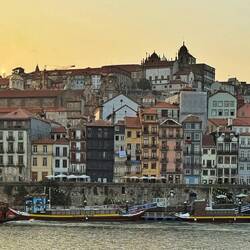 Dusk in Porto
