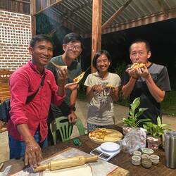 Not sure if you can tell how dark I became after the two days of trekking, first sun burn ever!