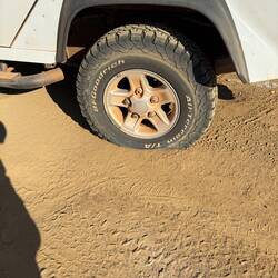 Irgendwann hat auch der beste Reifen die Schnauze voll und sagt: "Die Luft ist raus!"