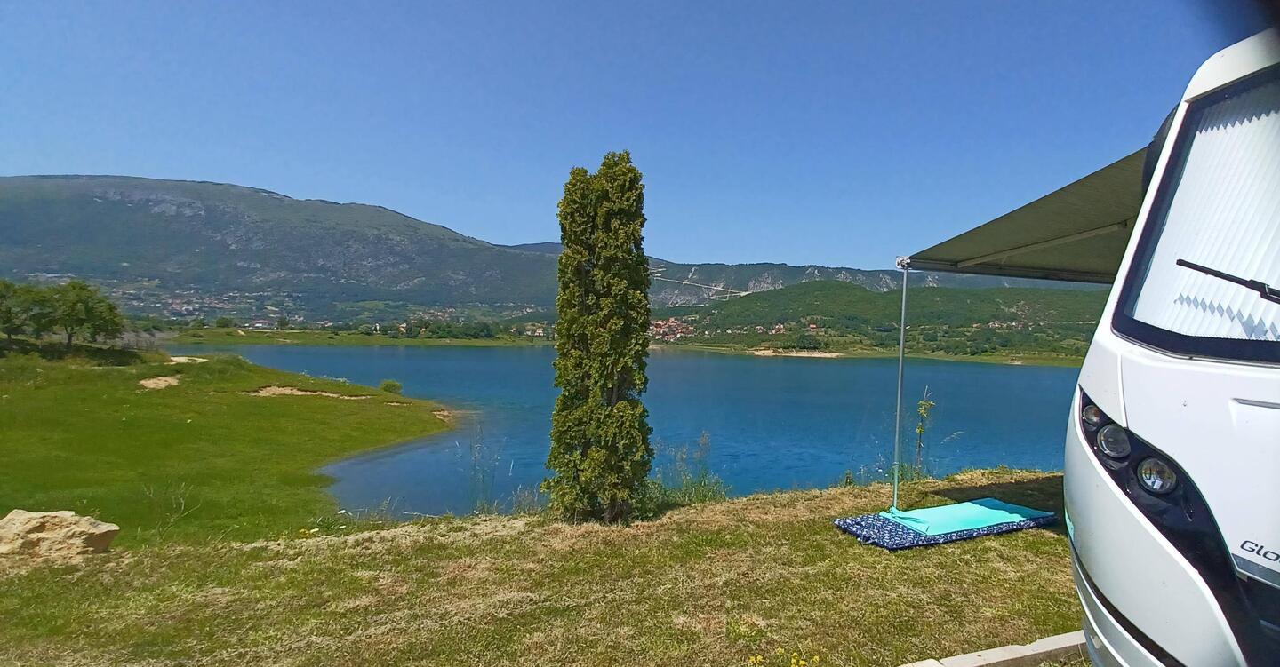 Direkt an einem wunderschönen See
