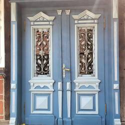 Es hat aber eine wunderschöne Tür.