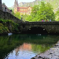 Basilika Nuestra Señora de Covadonga