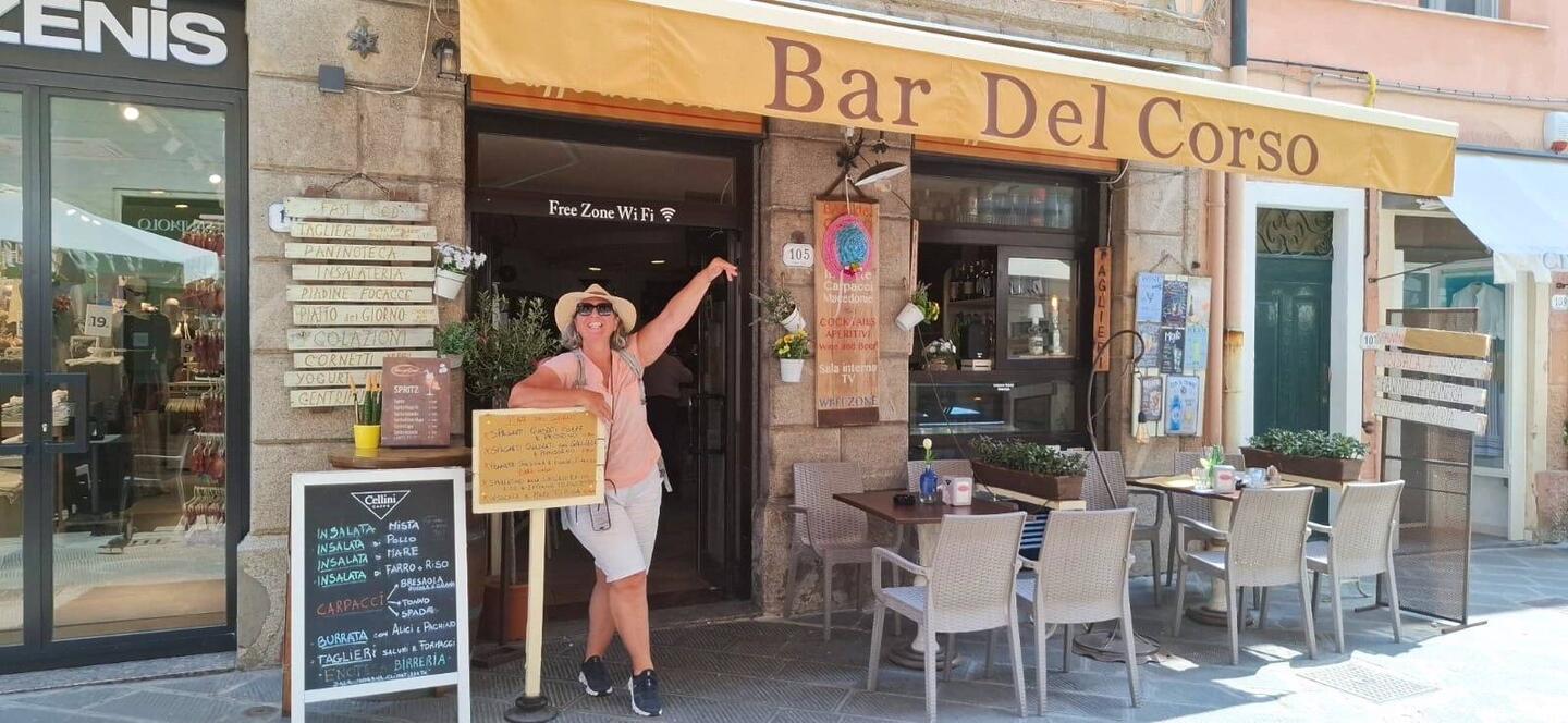 Best bar in town with great music!