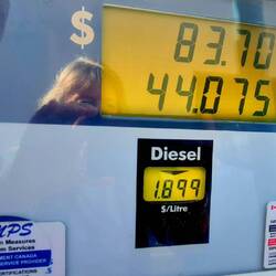 Die teuerste Tankstelle bis jetzt🤣. Es hat bestimmt noch Luft nach oben in Alaska