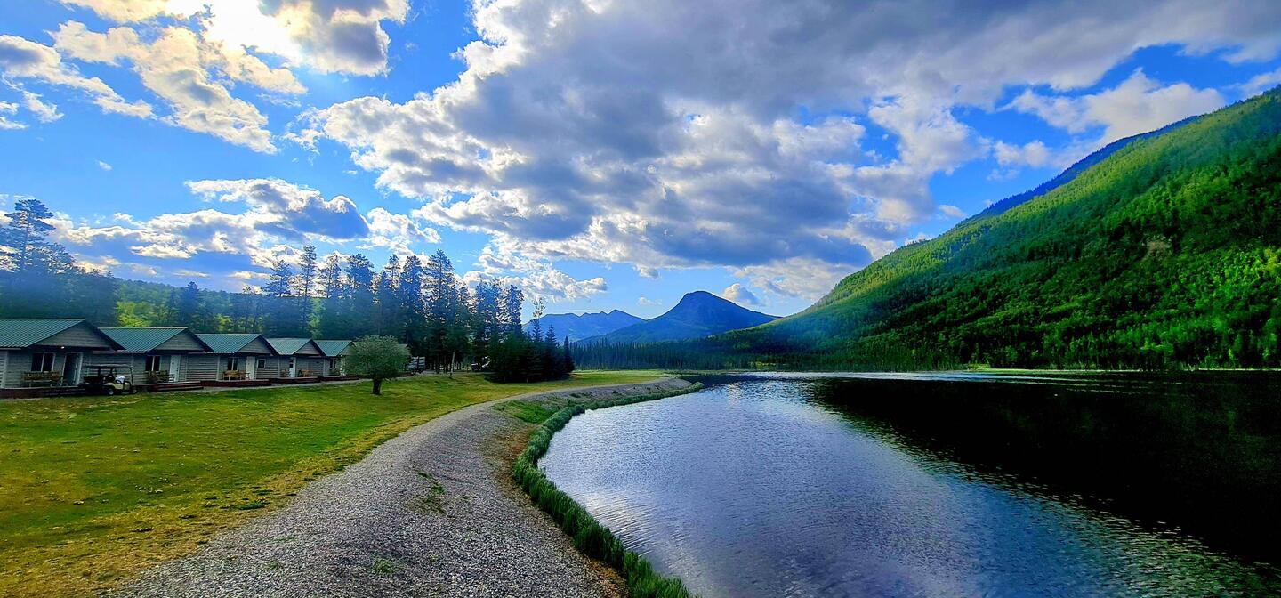 Toat River Lodge