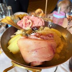 Choucroute with pig shank