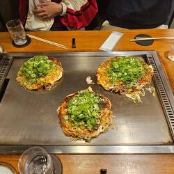 Servi sur plaque chauffante pour l’avoir toujours à bonne température