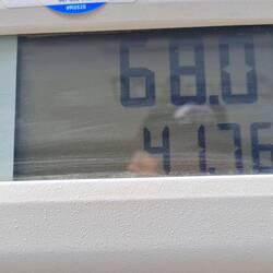 $ 1.629 = € 1.04