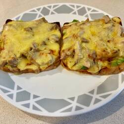 Chicken, Avocado, Sweet Chilli n Cheese Melt