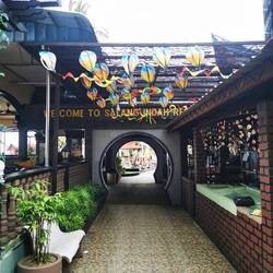 Haltestopp zum Mittagessen auf Tioman
