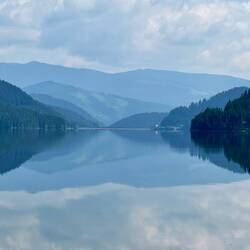 Fast Surreal, perfekte Spiegelung