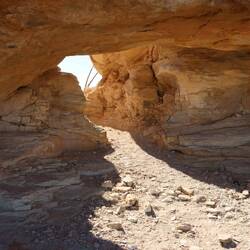 Durchquert man das Loch...