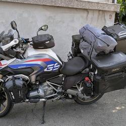 Dick verpackte BMW...😱