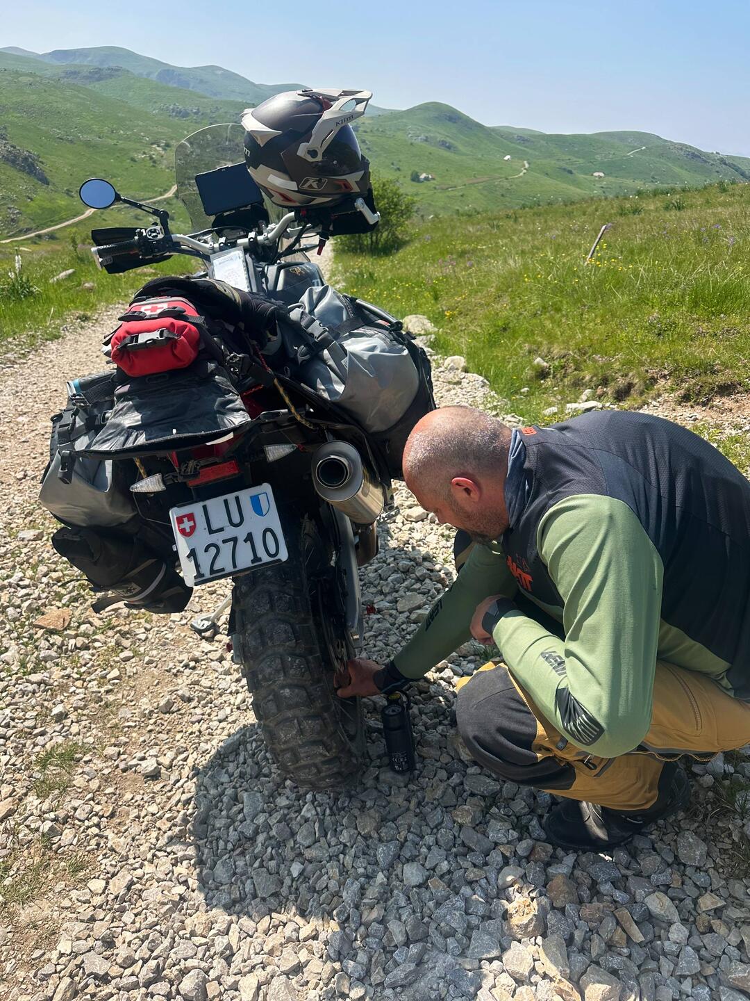 Luftdruck verringern gibt Grip auf Offroad-Wegen
